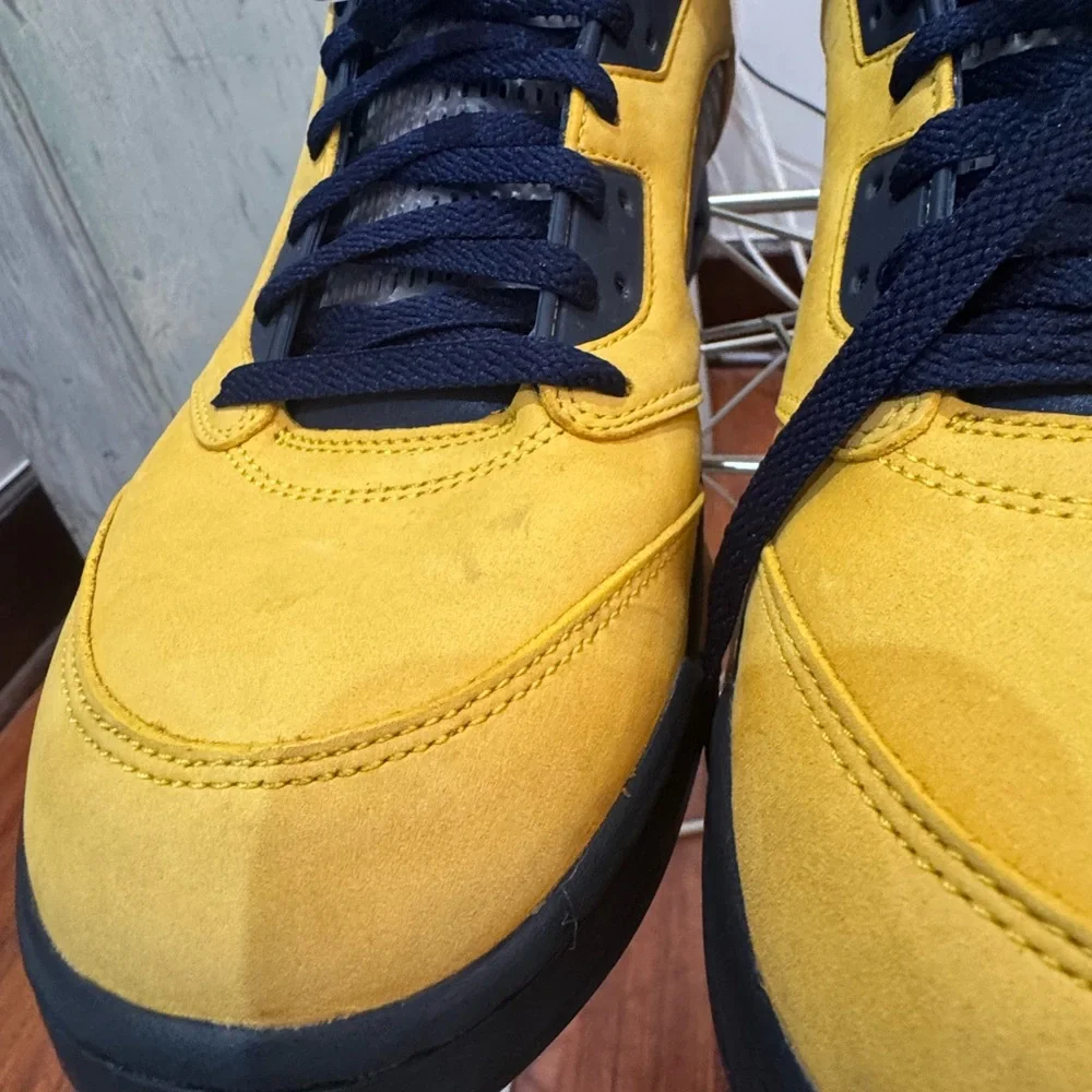 Nike  Air Jordan 5 Retro SP 